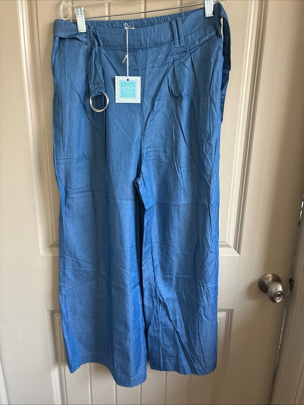 Hayden Blue Wide-Leg Crop Pants with D-Ring Belt
